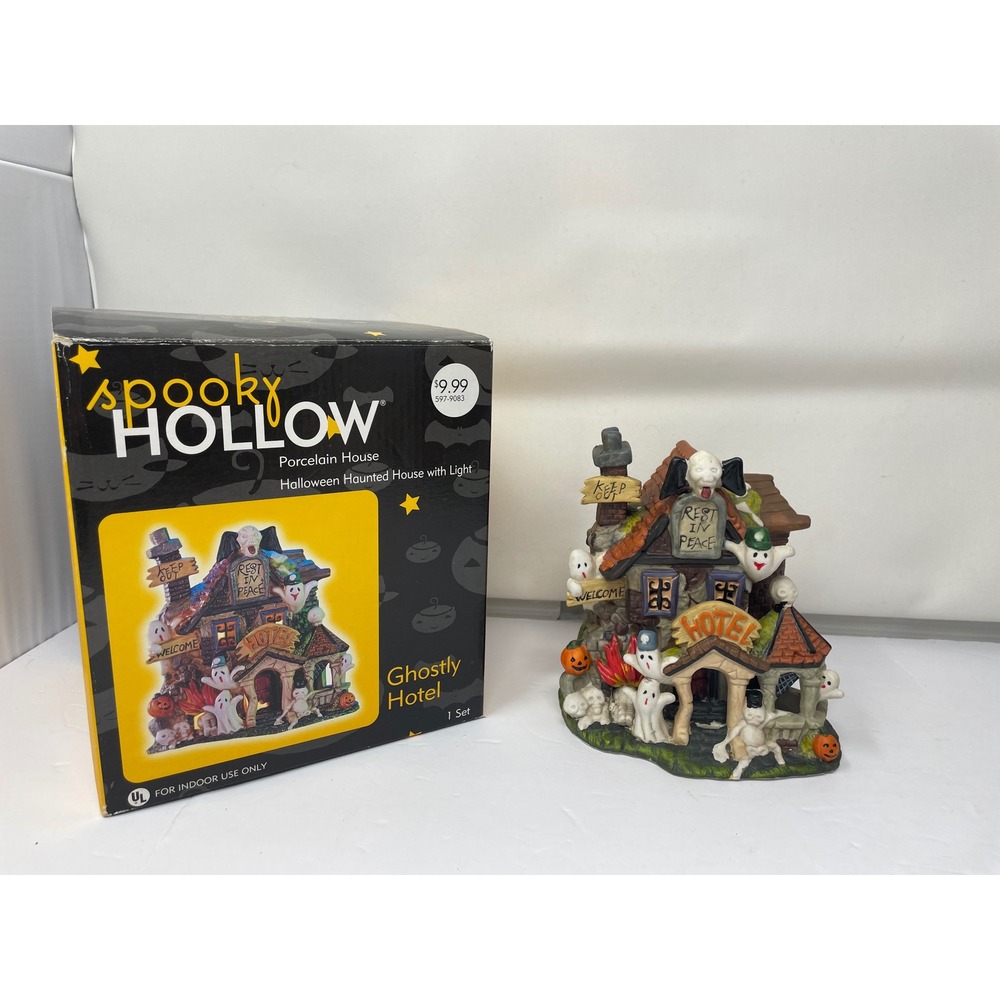 Spooky Hollow Ghostly Hotel Halloween Haunted‎ House Porcelain Light Up